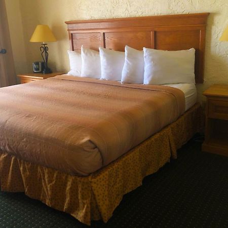 Pima Inn Suites At Talking Stick Скотсдейл Екстериор снимка